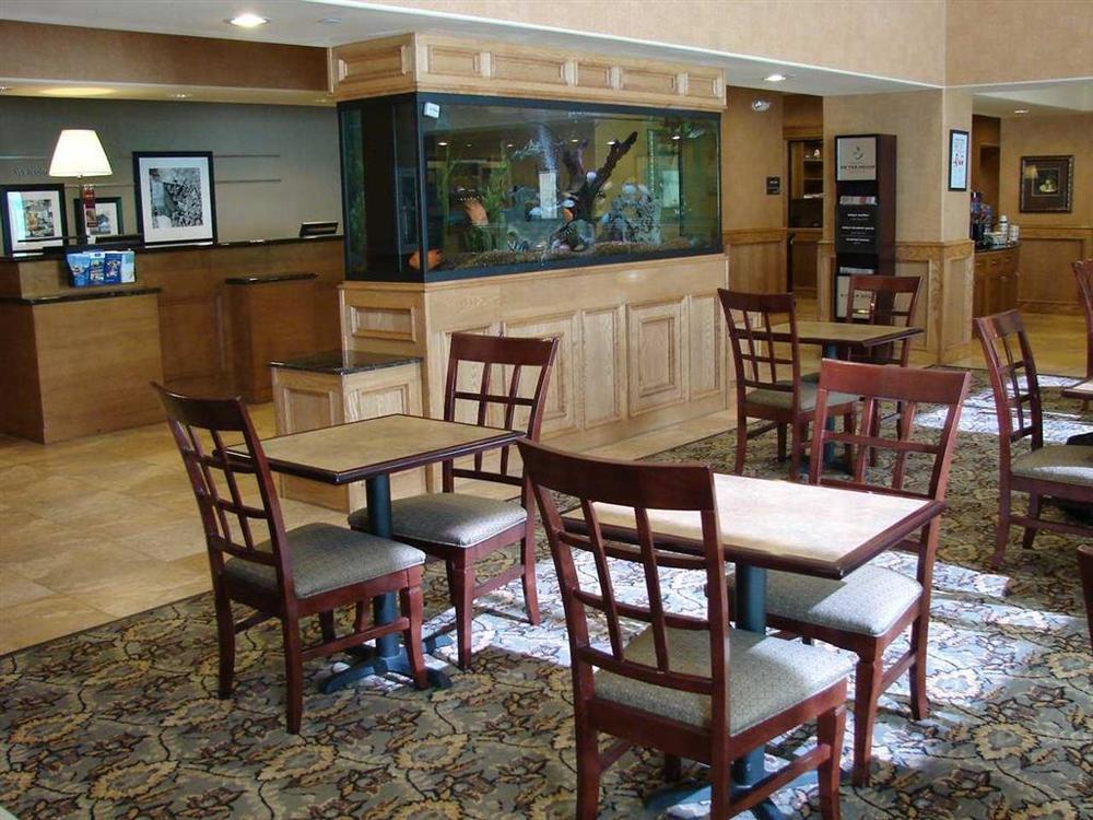 Hampton Inn & Suites Pharr Restaurant photo